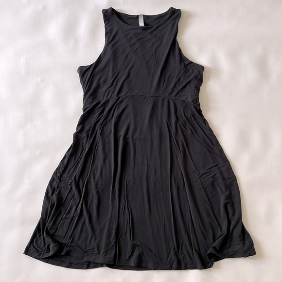 Athleta Dresses & Skirts - Athleta Black Summer Dress Flowy
